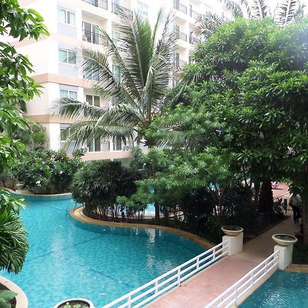 Park Lane Resort By West Joint Venture Jomtien Beach Buitenkant foto