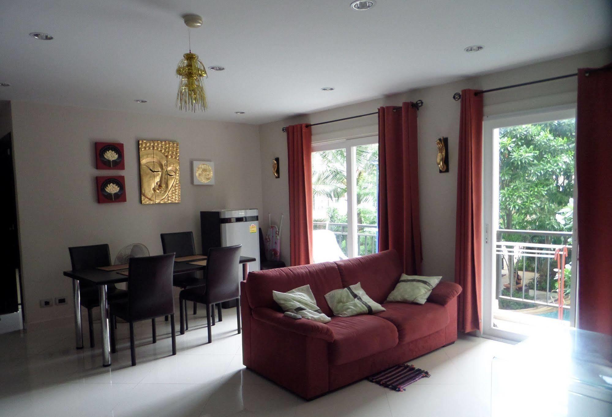 Park Lane Resort By West Joint Venture Jomtien Beach Buitenkant foto